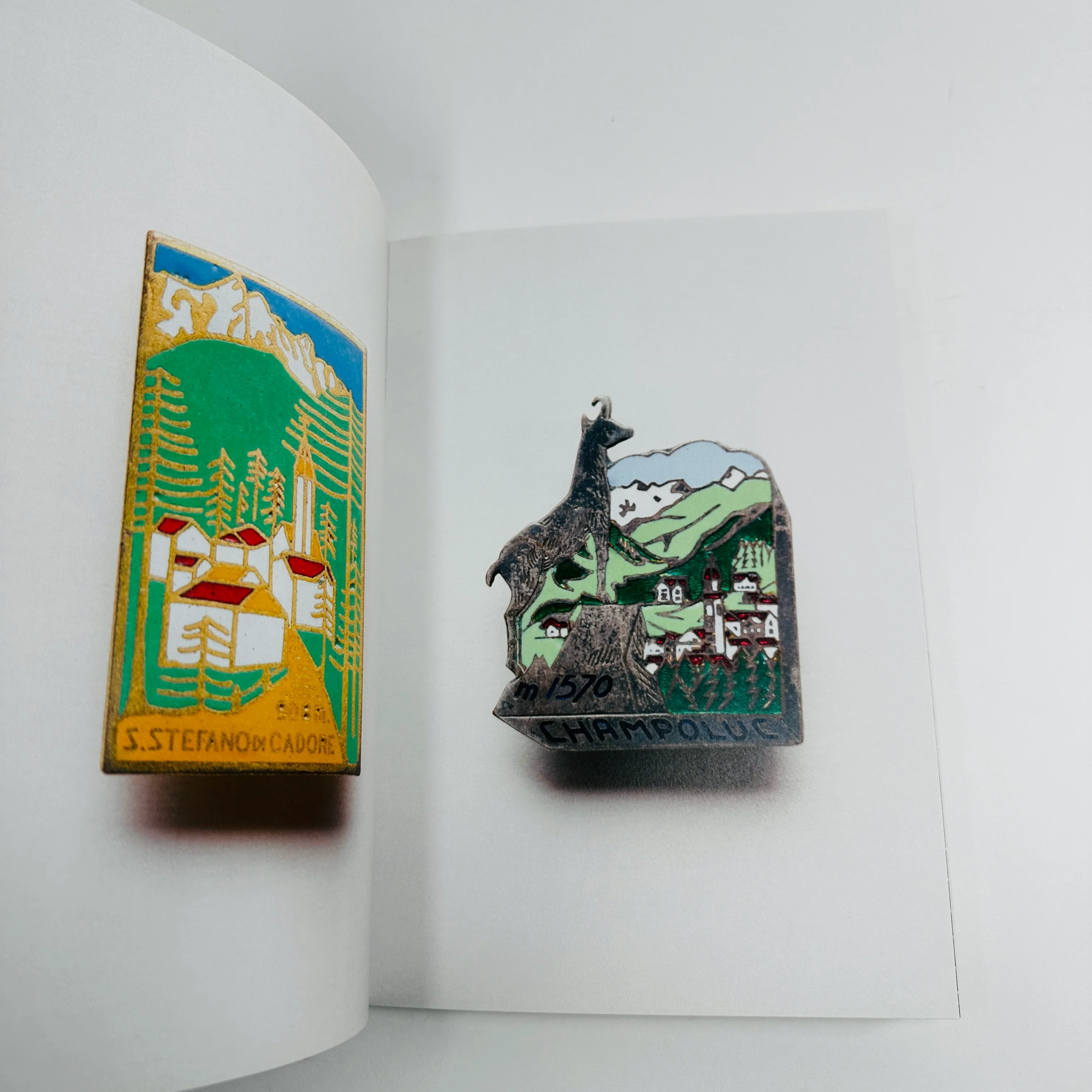 99 Objects #4 - Italian Mountain Badges - Image 5