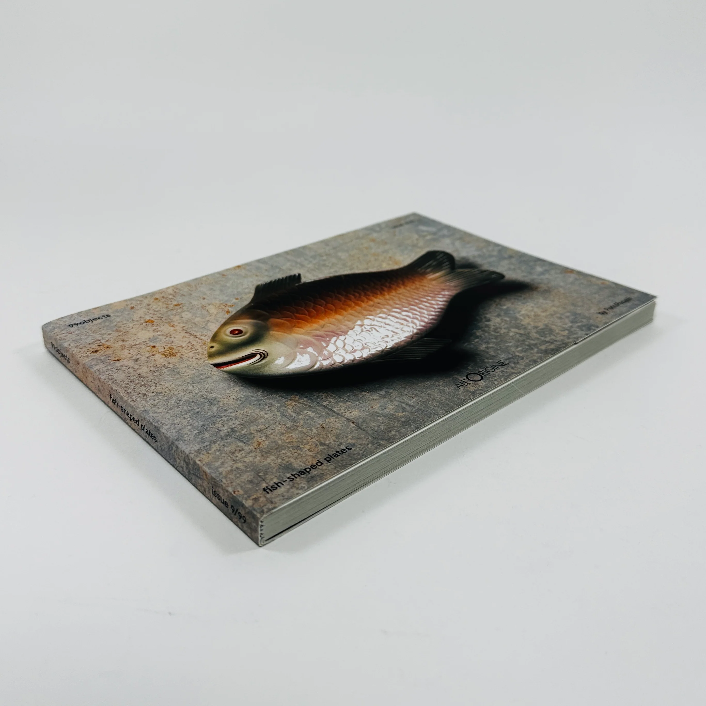 99 Objects #9 - Fish-Shaped Plates - Image 2