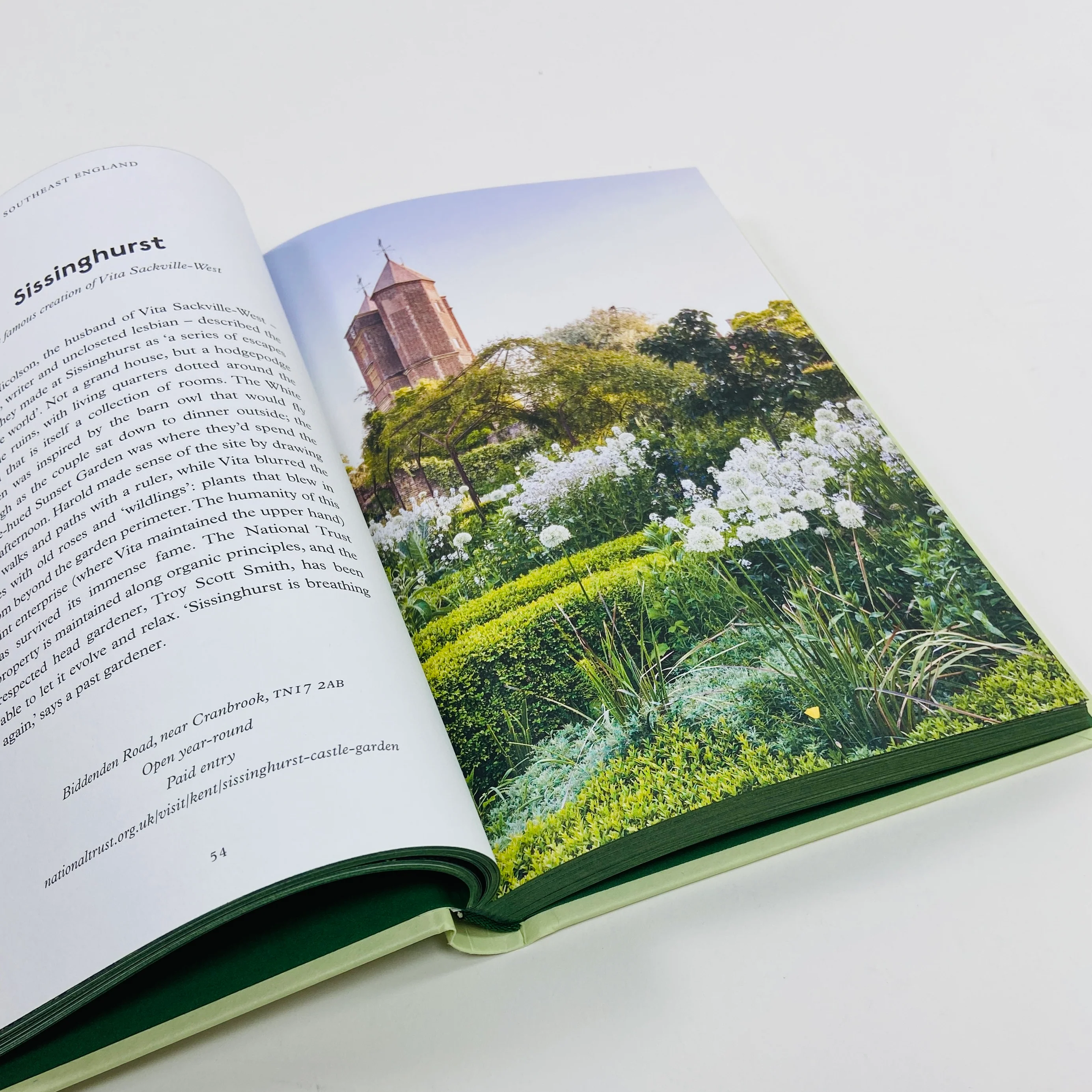 Britain's Best Gardens - Image 3