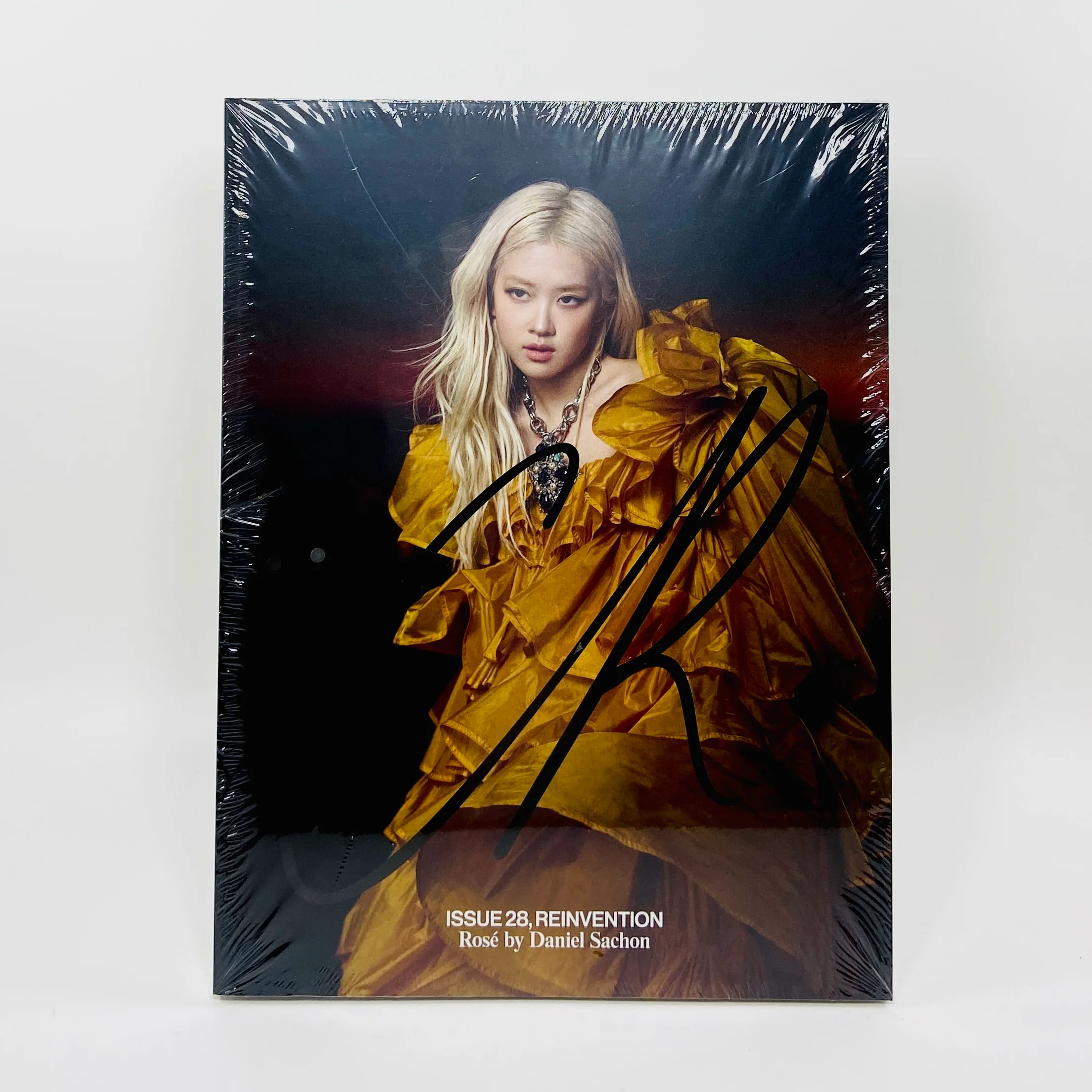 CR Fashion Book #28 - Reinvention - Image 4