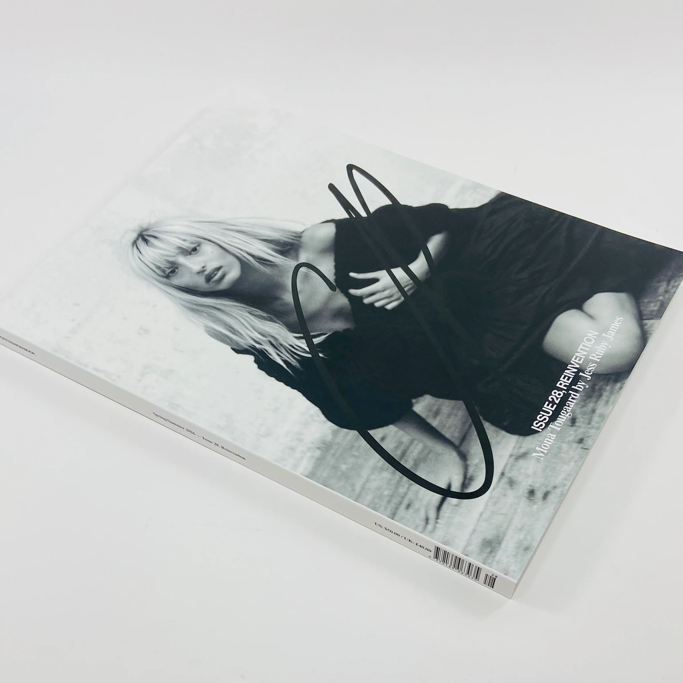 CR Fashion Book #28 - Reinvention - Image 7