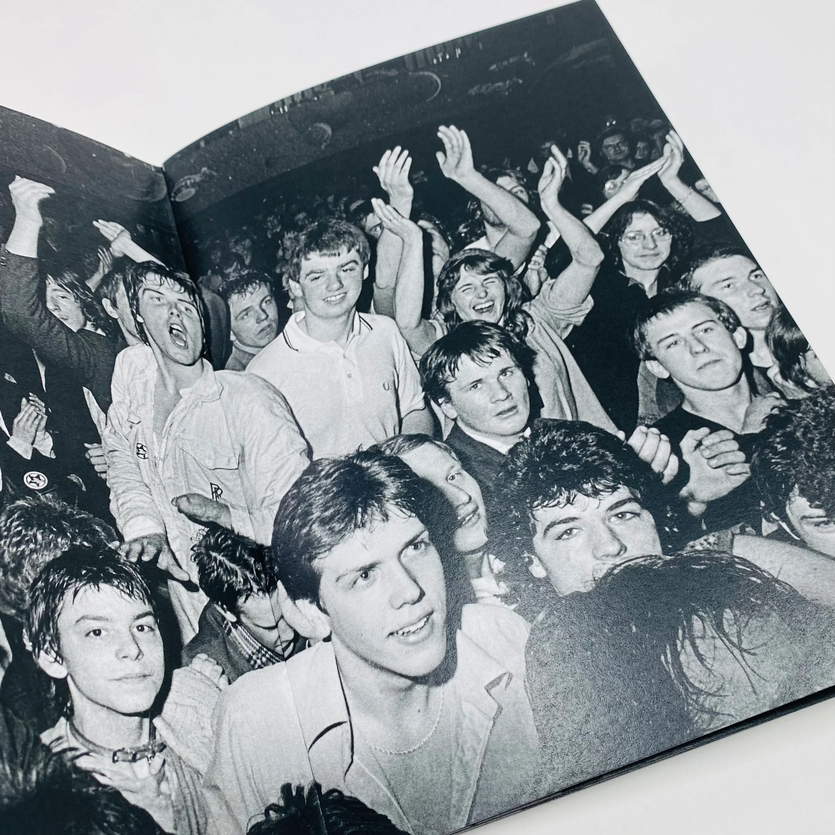 Crowds 1977-1981 - Syd Shelton - Image 5