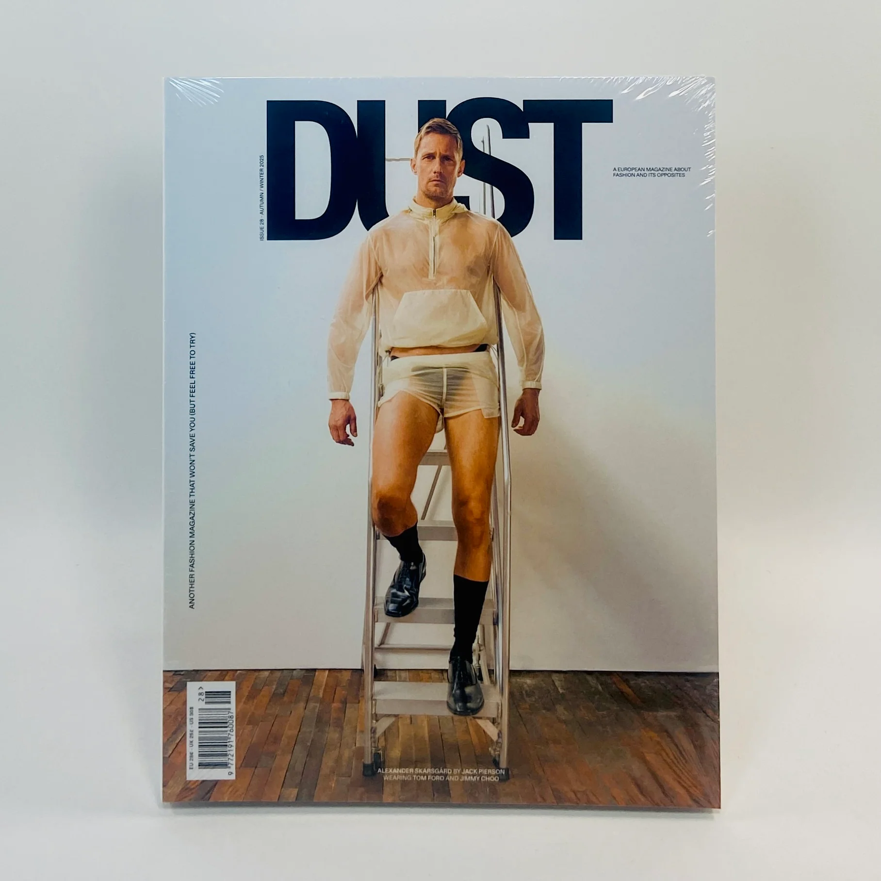 Dust #28 - Another Fashion Magazine That Won´t Save You