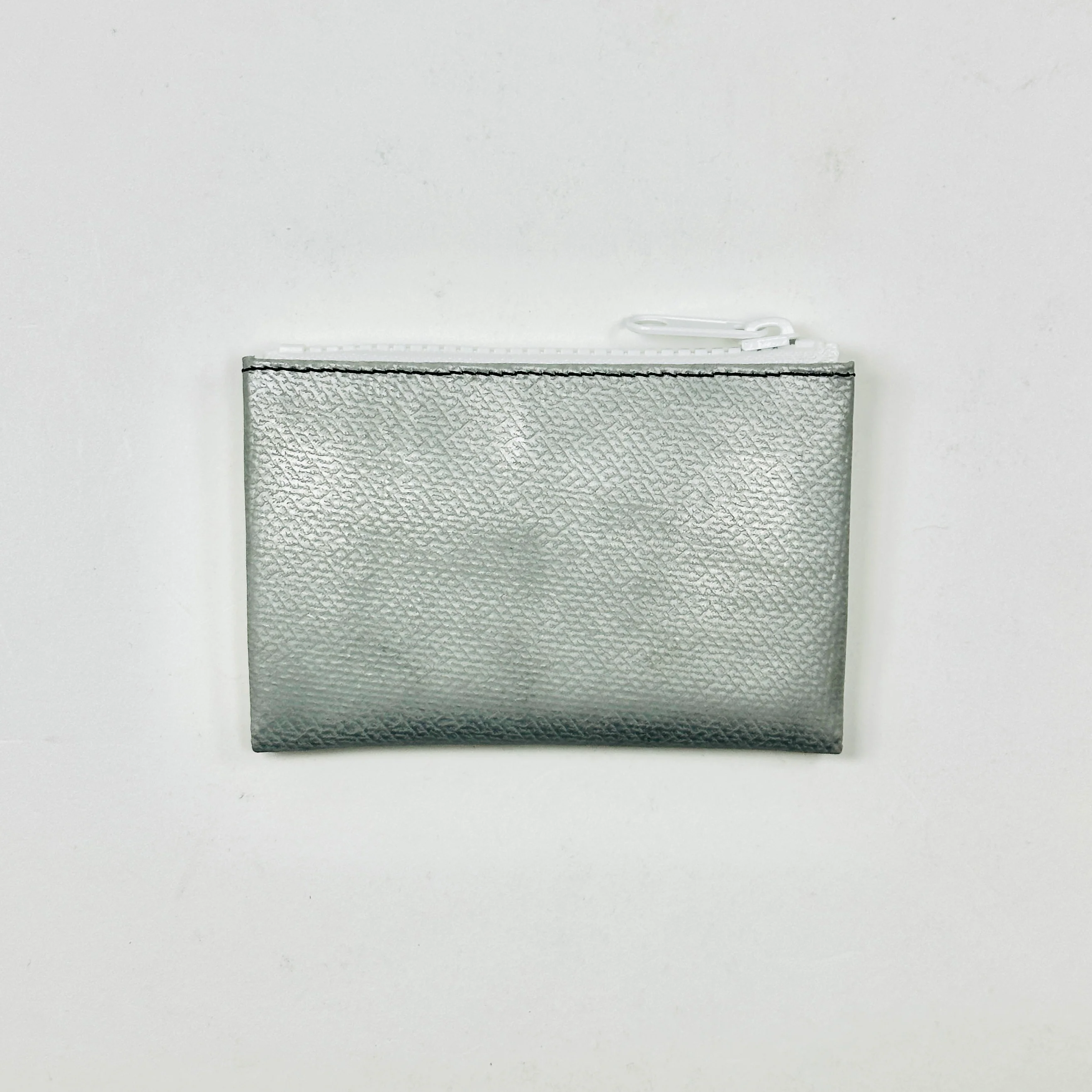 FREITAG F05 - Blair - Silver with White Zip - Image 2