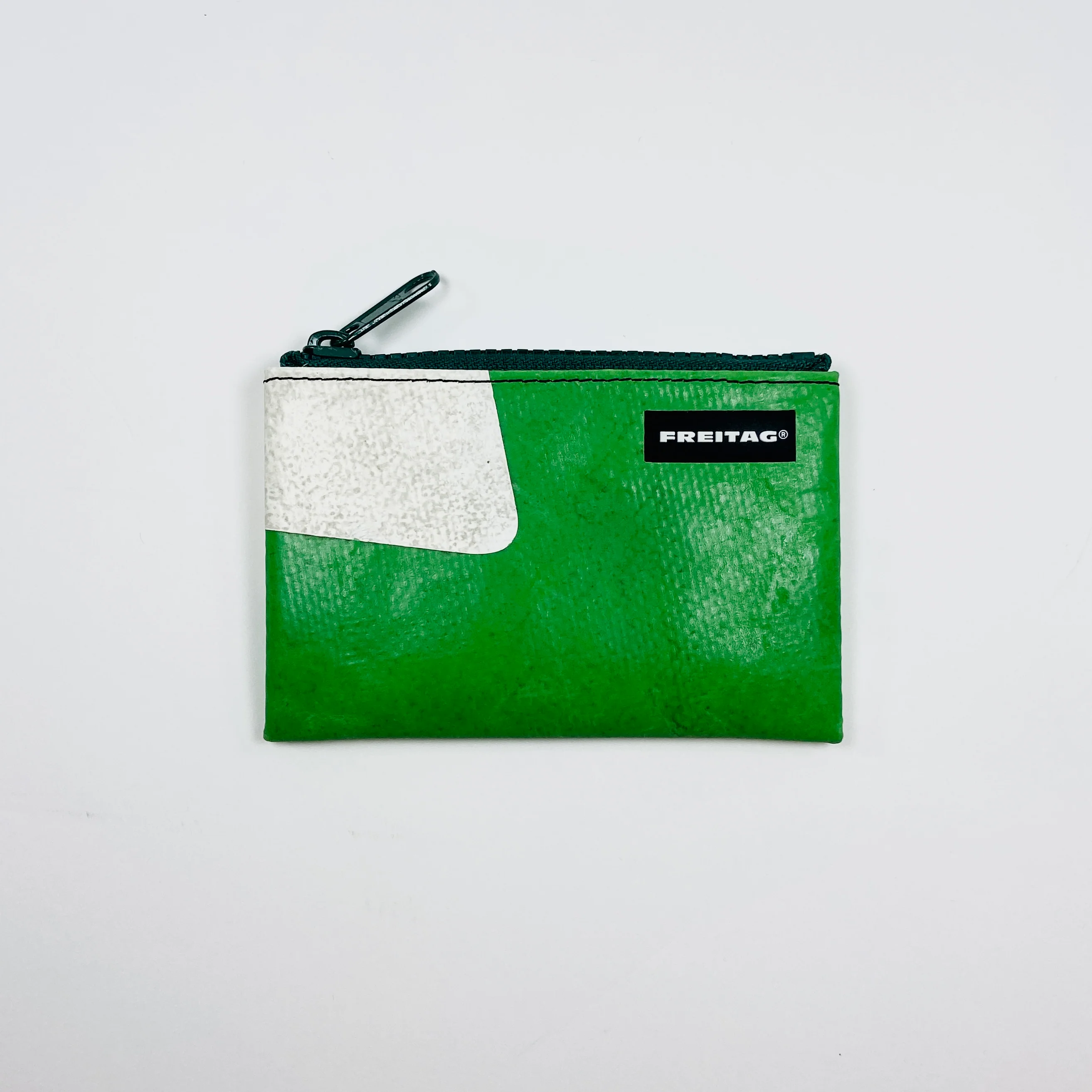 FREITAG F05 - Blair - Green and White with Green Zip