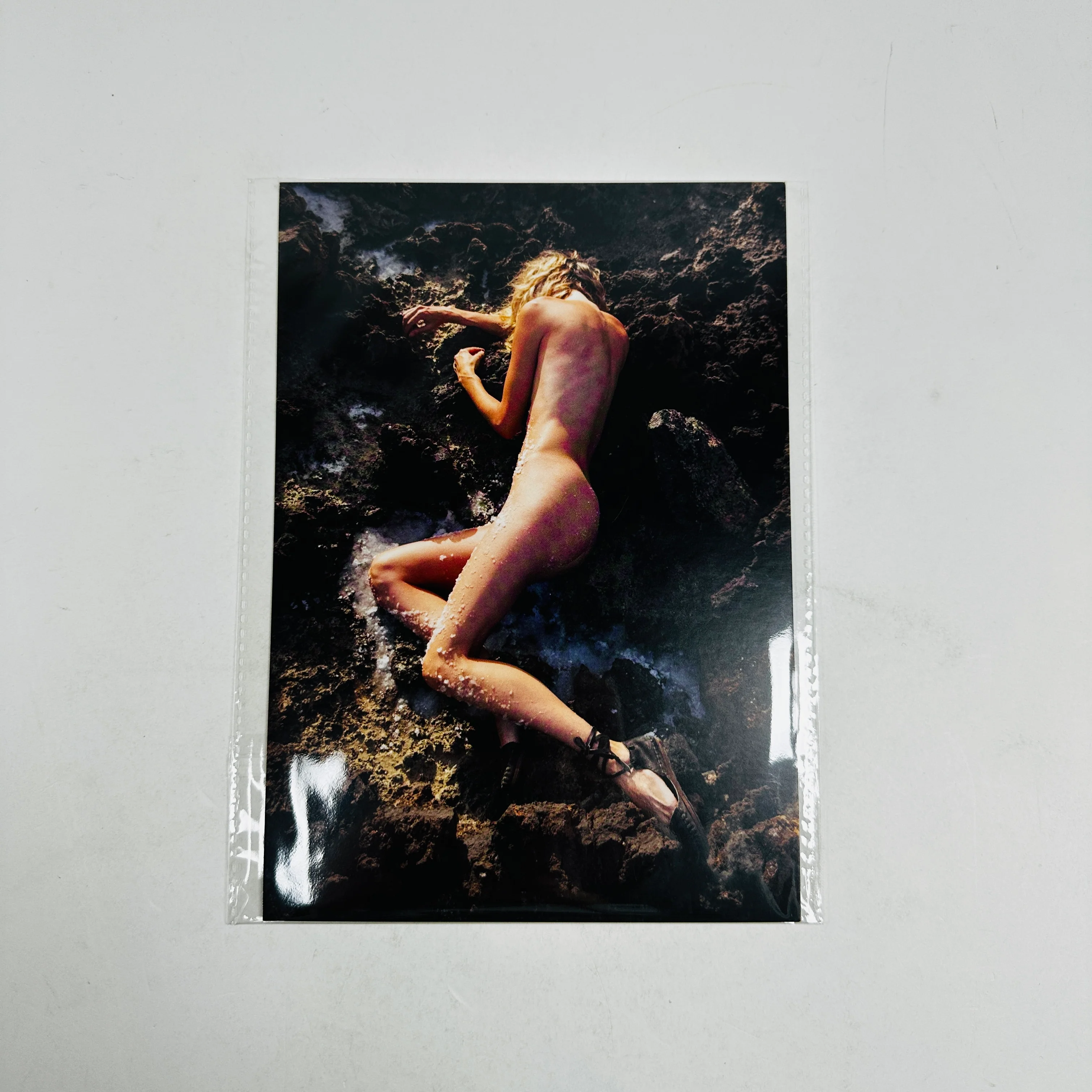 Le Petit Voyeur x Anahell - Image 4