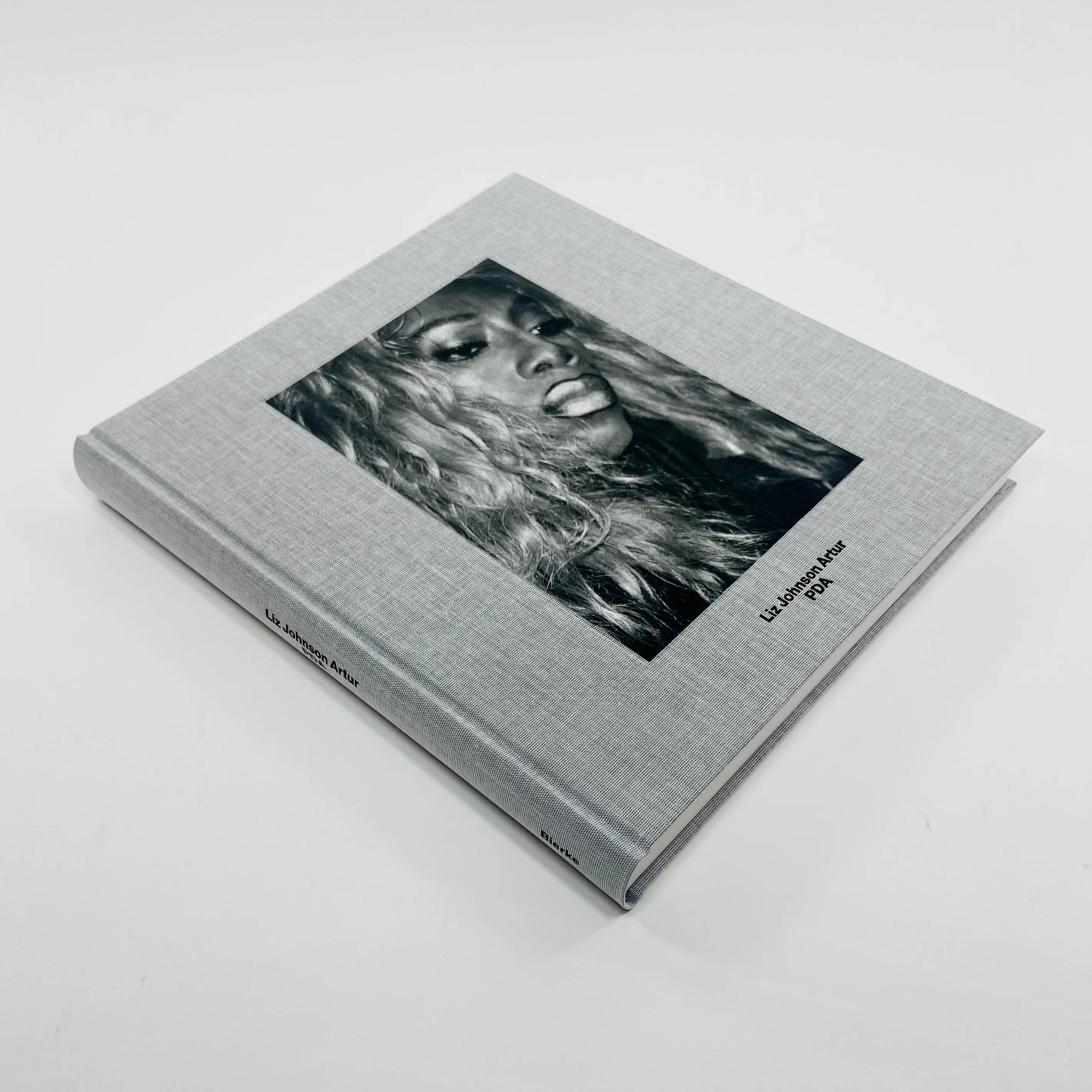 Liz Johnson Artur - PDA - Image 2