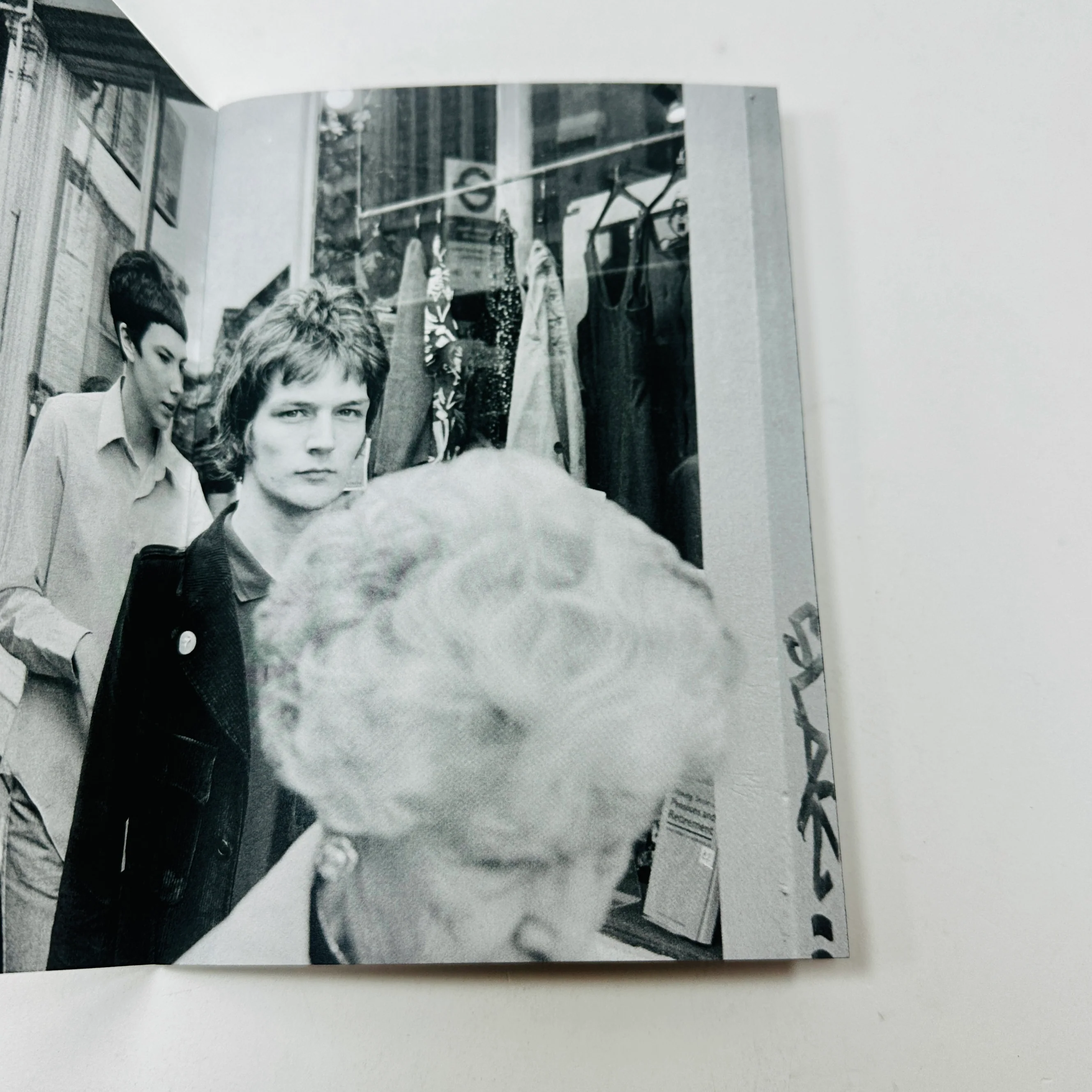 London 1995–2005 - Joan Piekny - Image 5