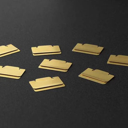 Midori Chiratto Brass Index Clips - Small - Image 3