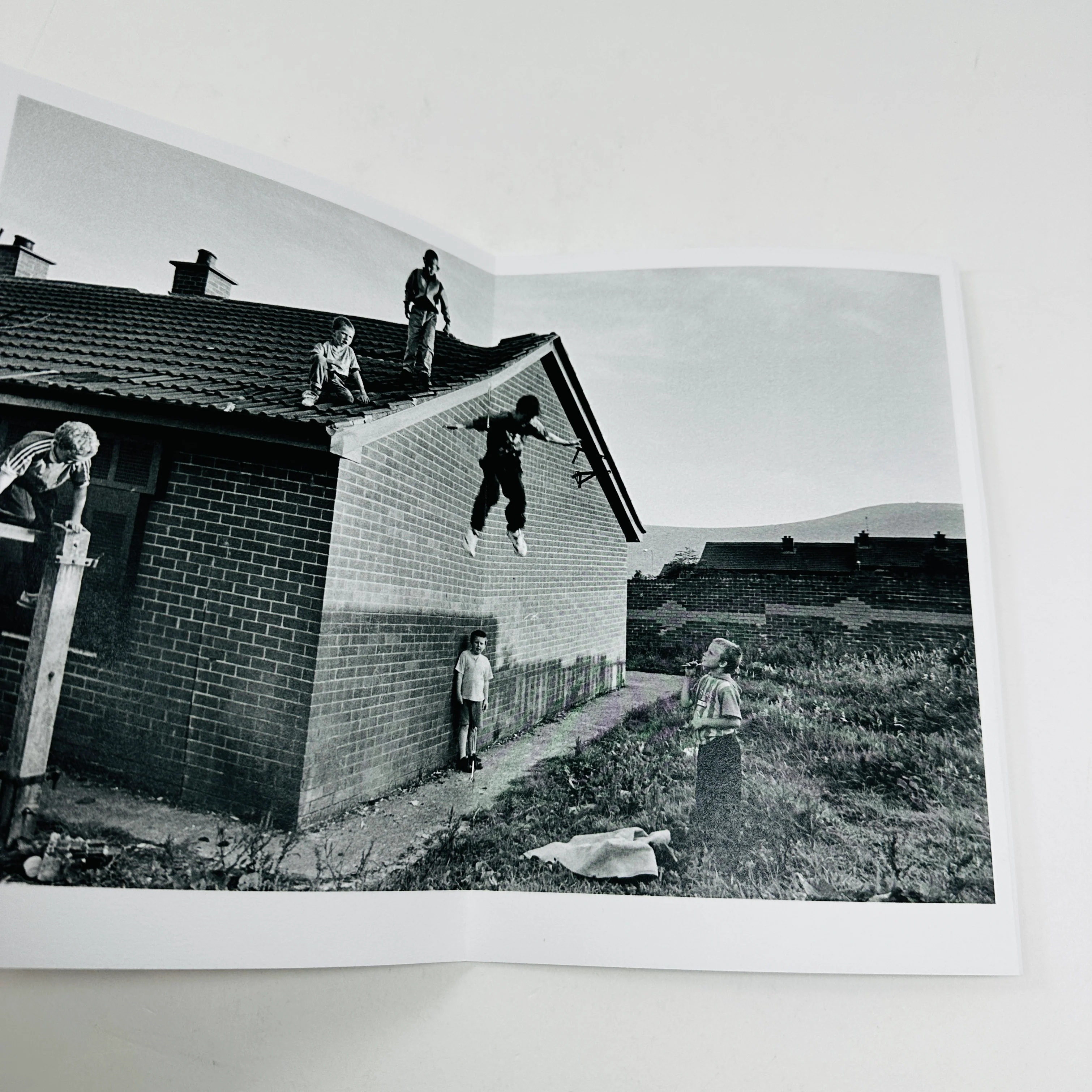 The British 1994-1999 - Nick Danziger - Image 3