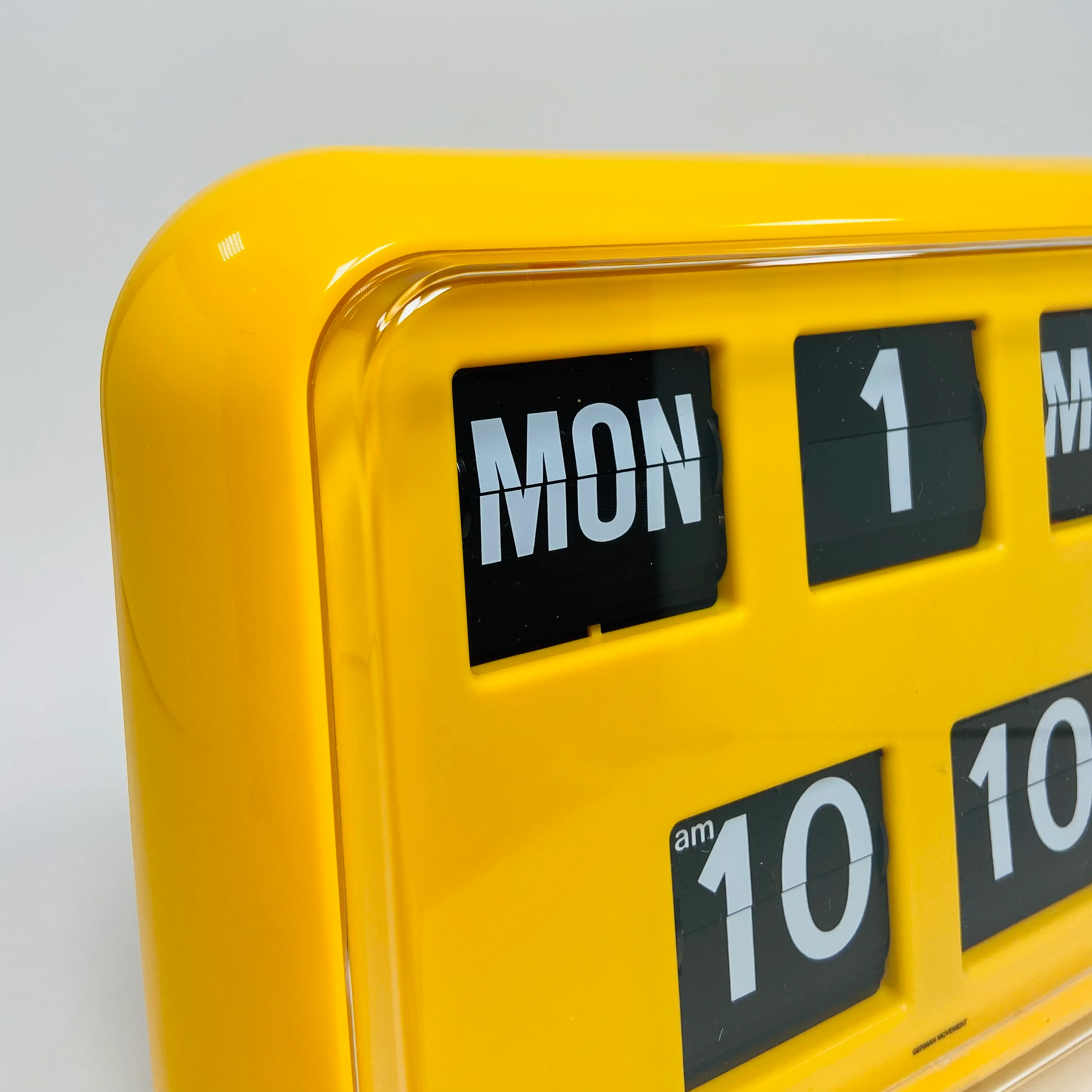 TWEMCO Calendar Flip Wall Clock QD-35 Yellow - Image 3