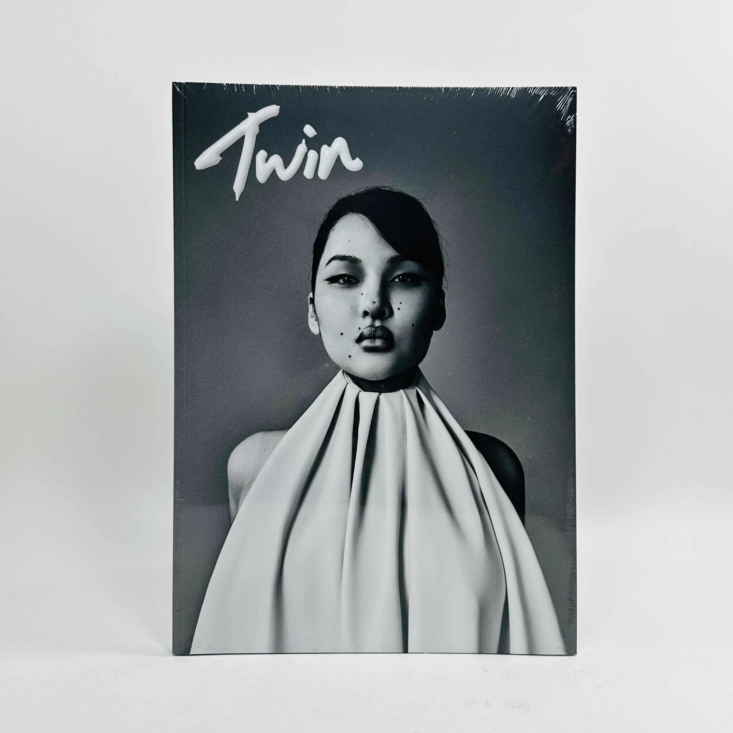 Twin #33 - Image 3
